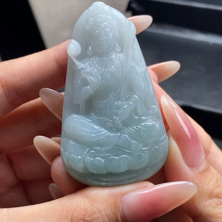 定制翡翠未镶嵌属牛虎本命虚空