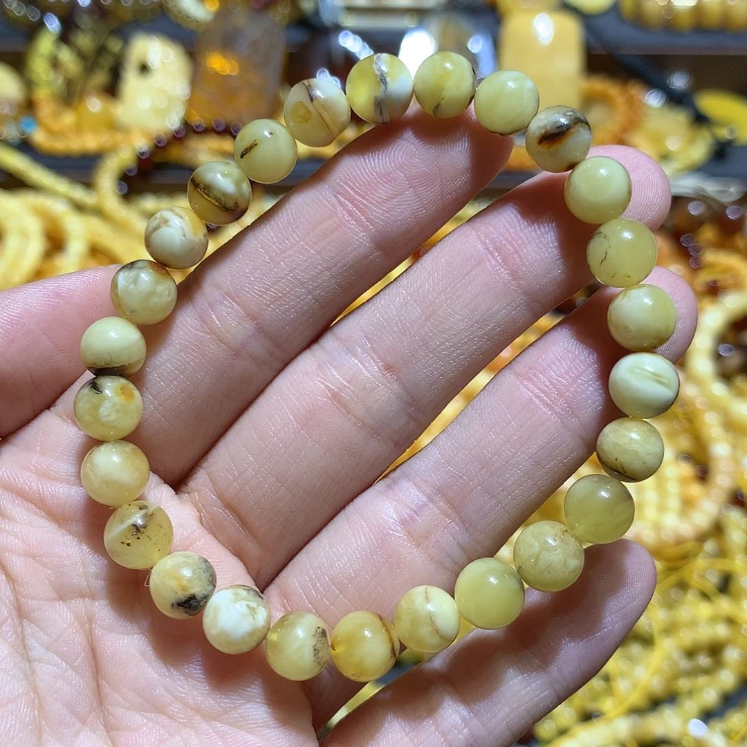 未镶嵌琥珀裸石多样性发其一