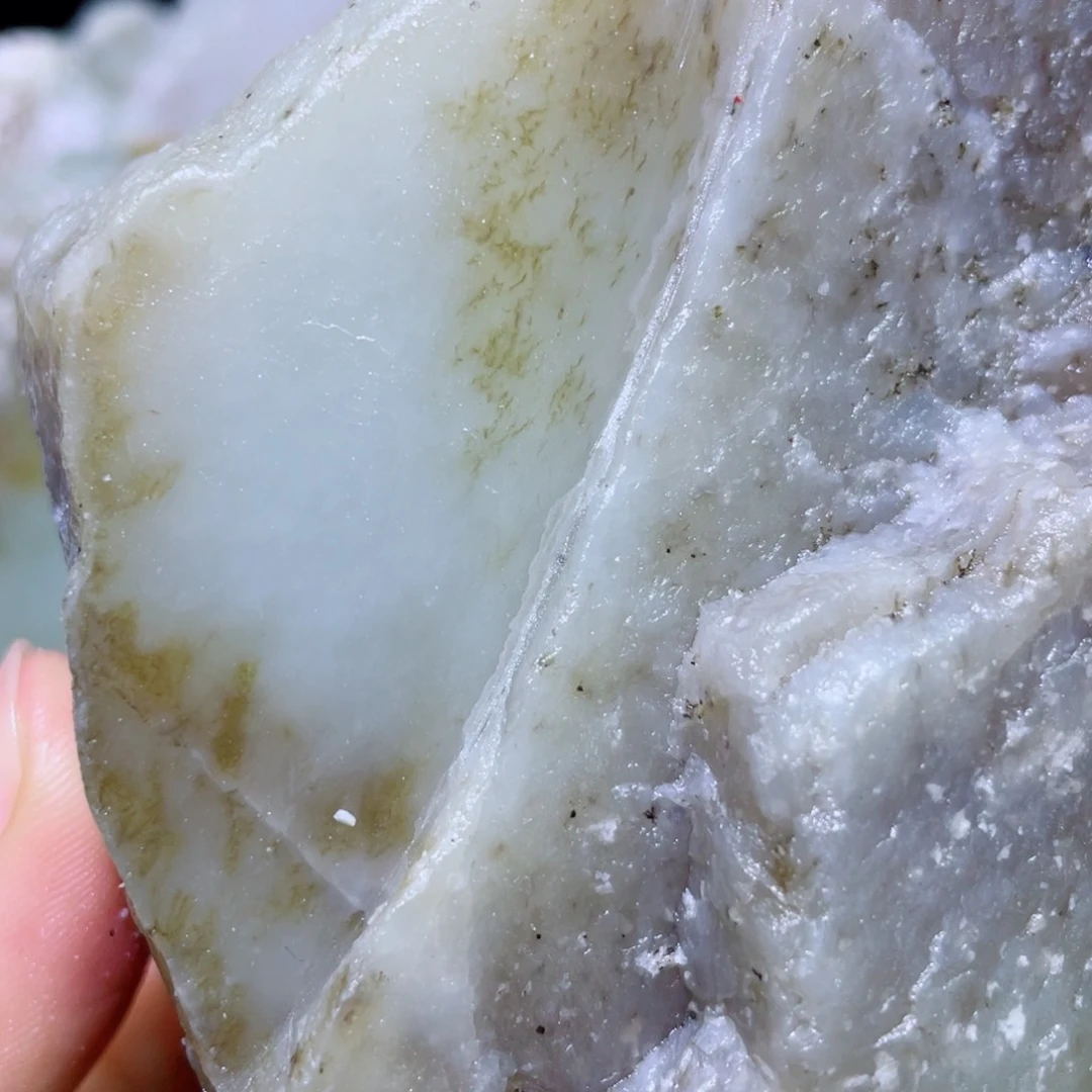 和田玉未镶嵌珠宝半成品