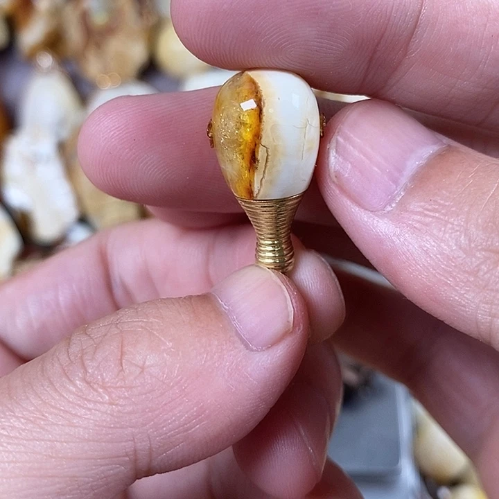裸石琥珀未镶嵌我