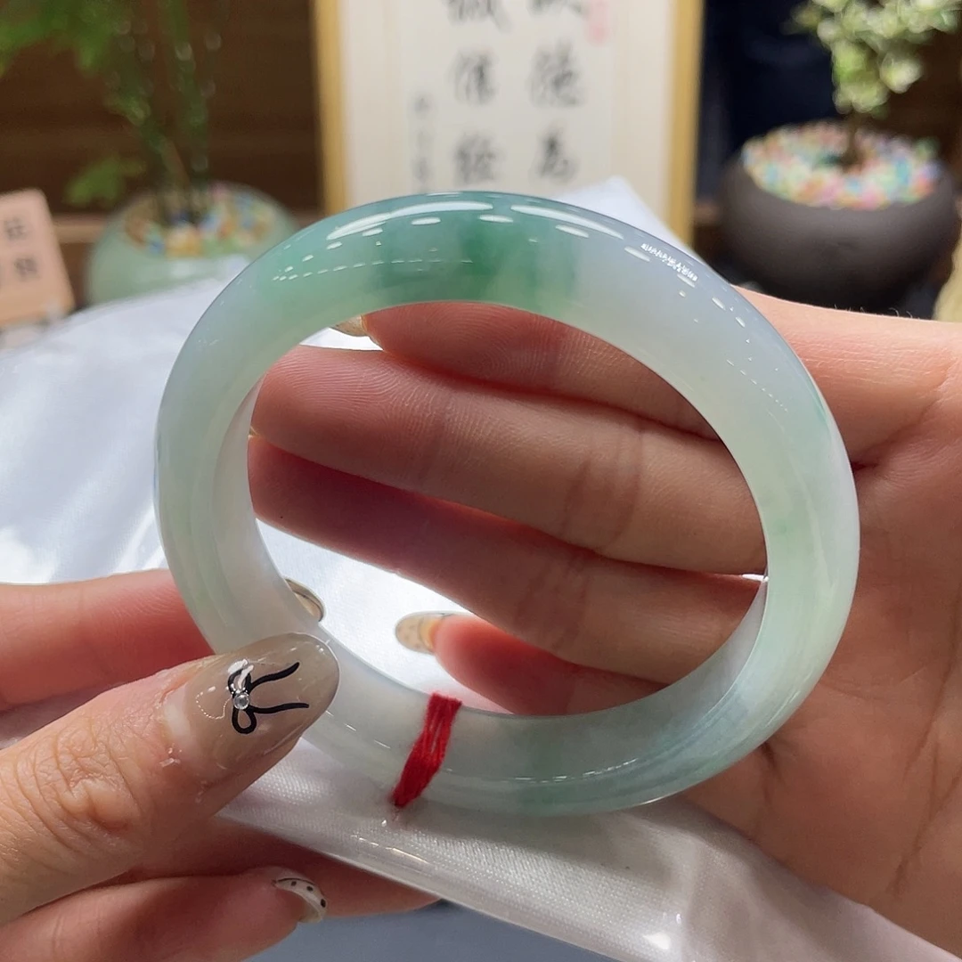翡翠未镶嵌手镯27 号