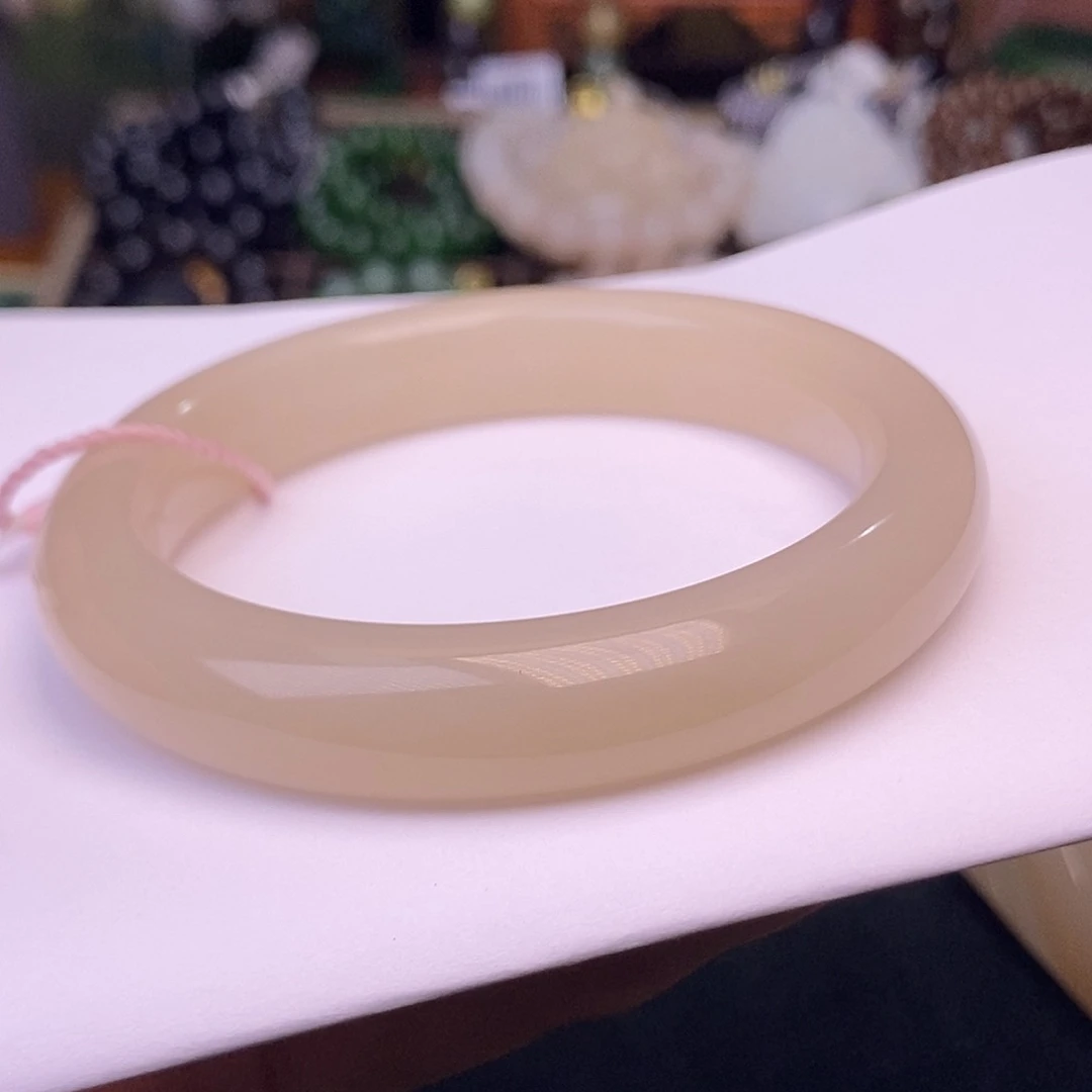 和田玉未镶嵌颈饰熟藕粉浓粉老料手镯56.8