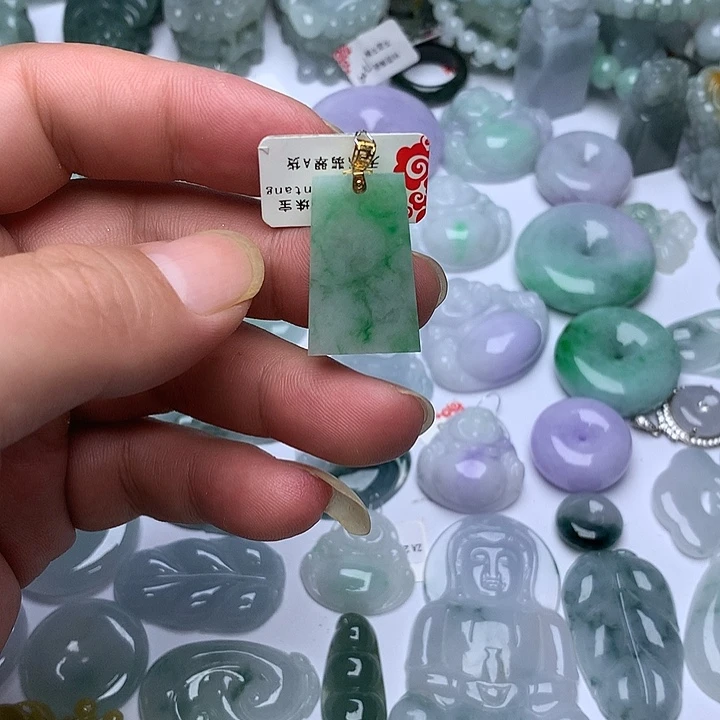 翡翠未镶嵌颈饰天然翡翠