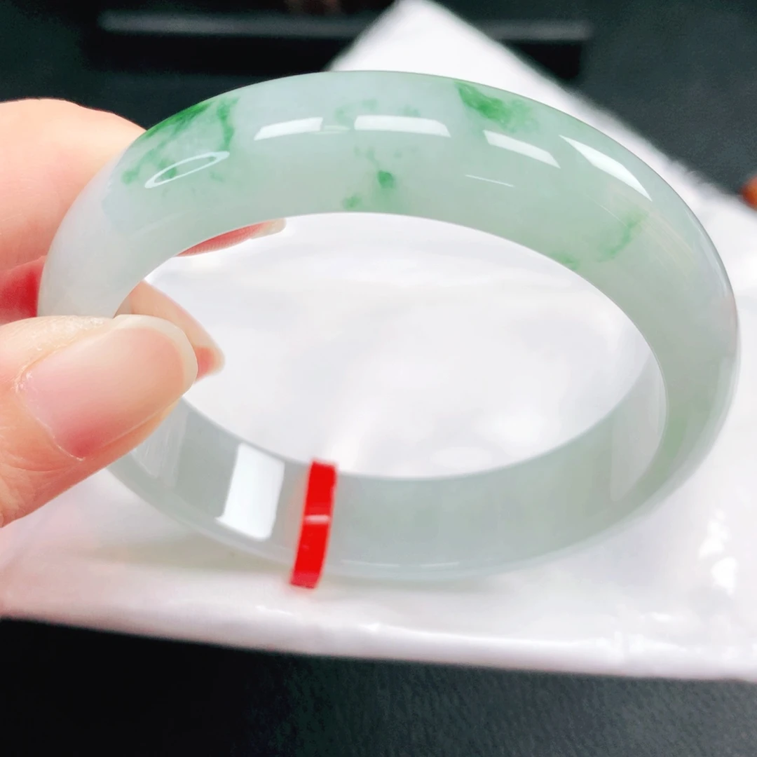 翡翠未镶嵌手镯55圈
