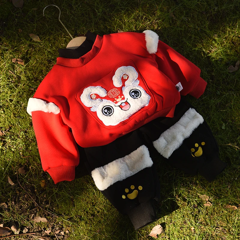 宝宝周岁礼服新款儿童喜庆汉服套装洋气女童中国风唐装卫衣两件套