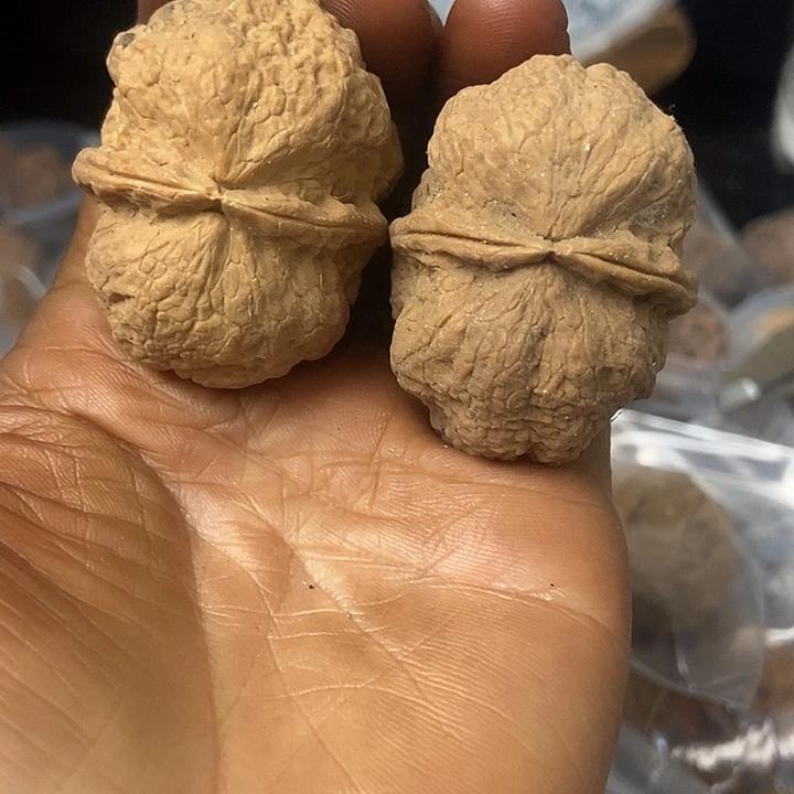 把件文玩核桃云南铁核桃基地37