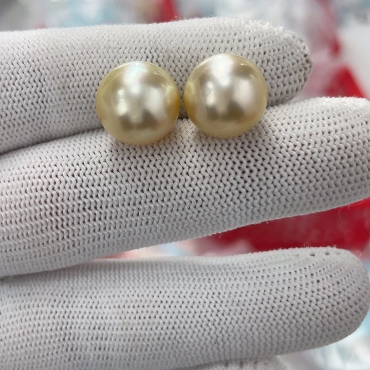 海水珍珠耳饰18K金镶嵌