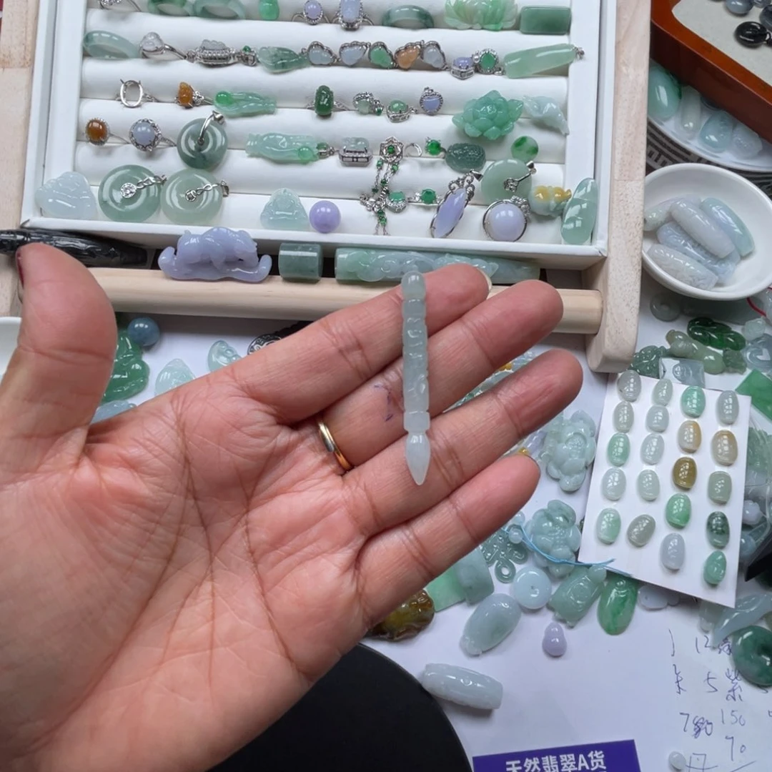 翡翠颈饰未镶嵌67978899