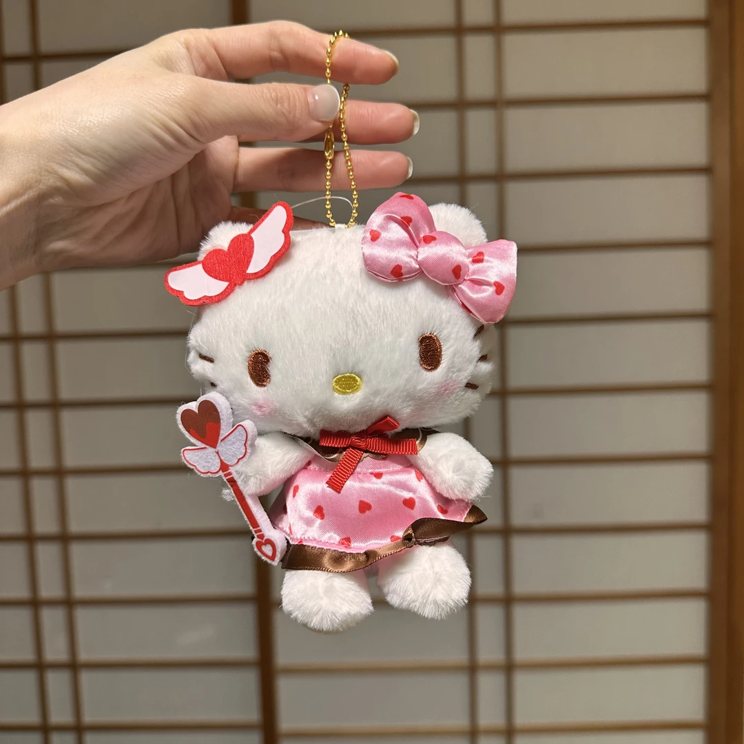 【神户限定】HelloKitty 黑巧爱心Kitty钥匙扣玩偶