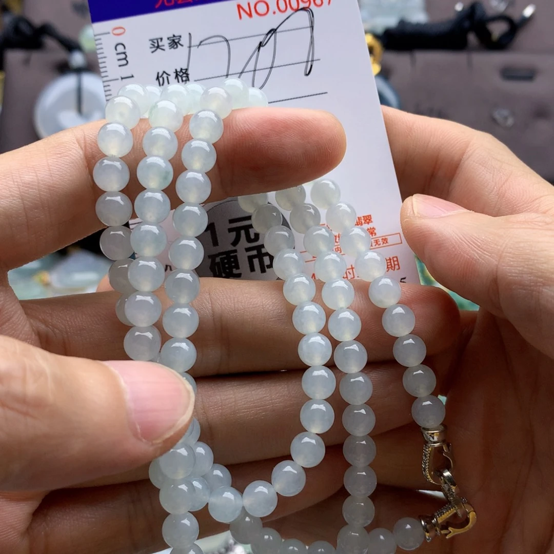 翡翠未镶嵌颈饰吊坠