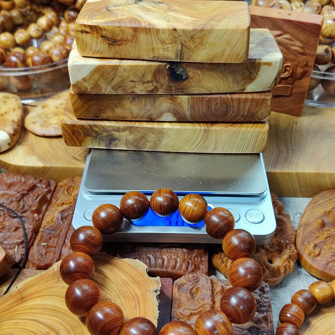 岁****总太行崖柏手工艺品