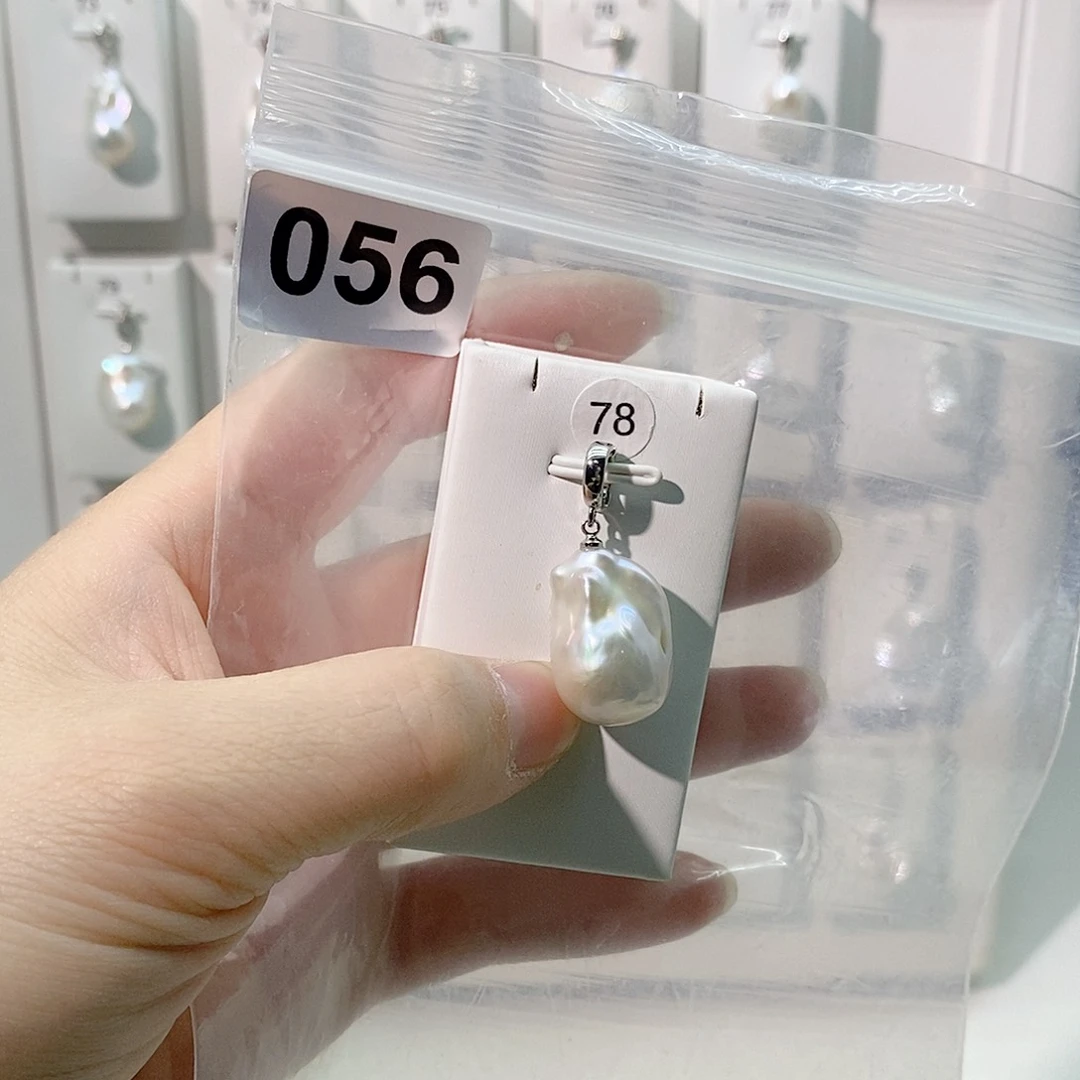 淡水珍珠合金颈饰