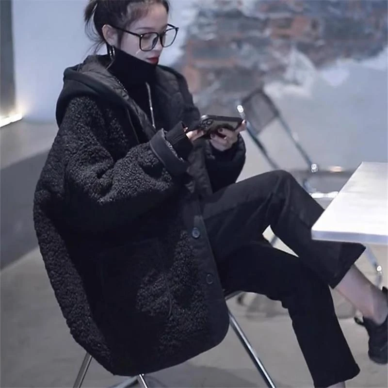 黑色连帽羊羔毛外套女秋冬2026新款小个子爆款高级感夹棉加厚上衣