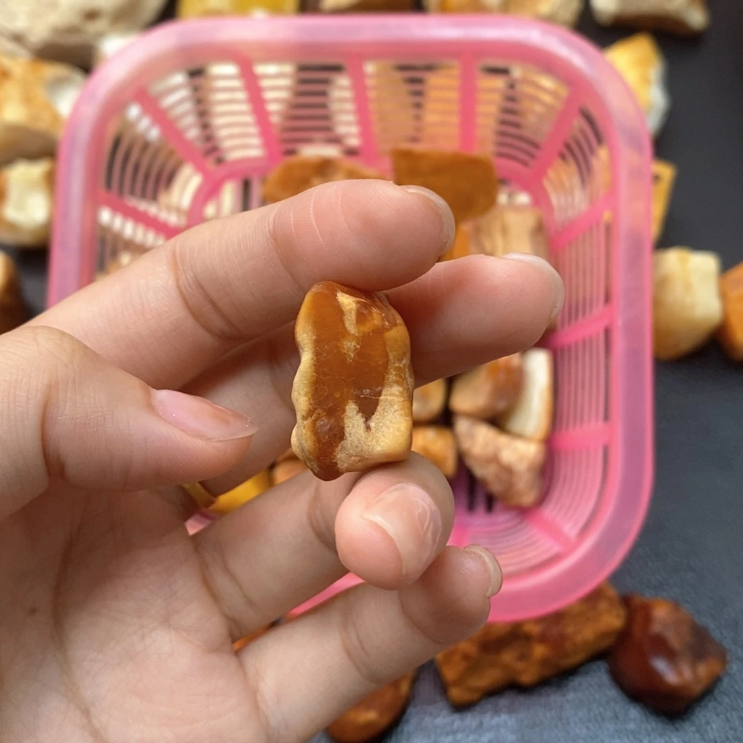 定制琥珀未镶嵌?*贤蜜蜡