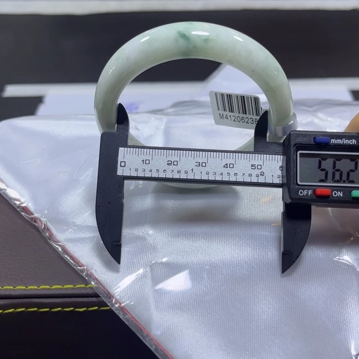 翡翠手镯未镶嵌天然A货翡翠缅料手镯多样性发货团购发一件