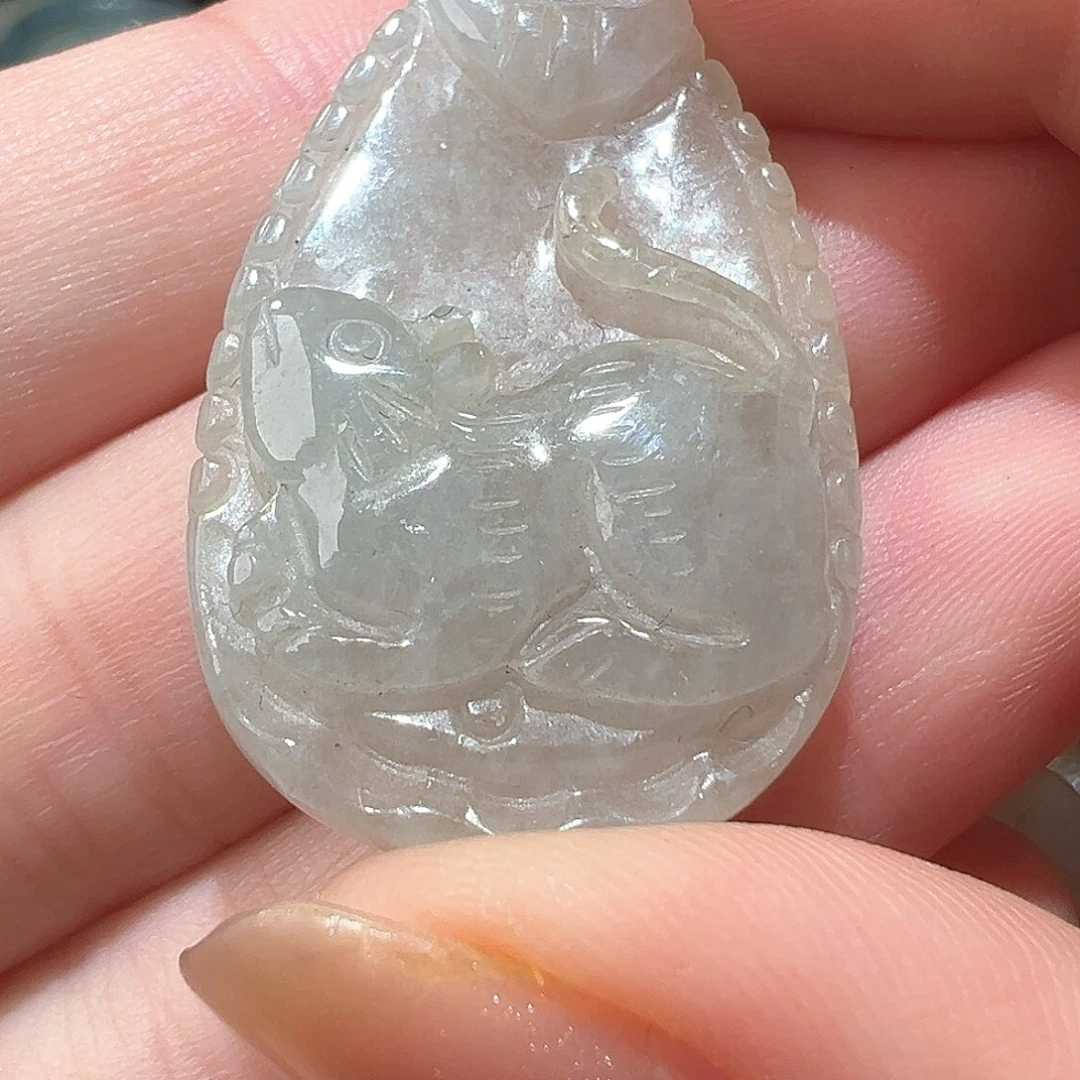翡翠颈饰未镶嵌吊坠