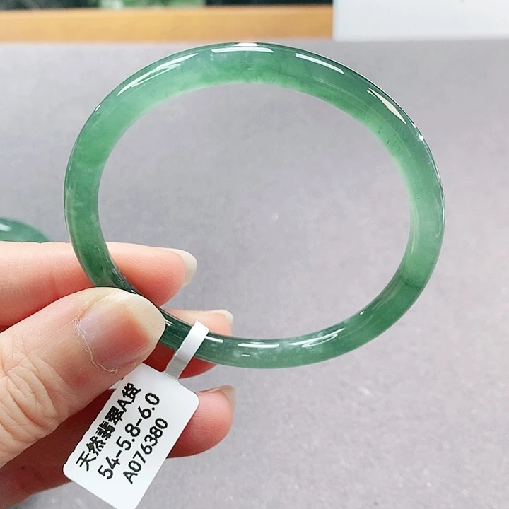 【闪购商品】翡翠手镯（圆镯）未镶嵌