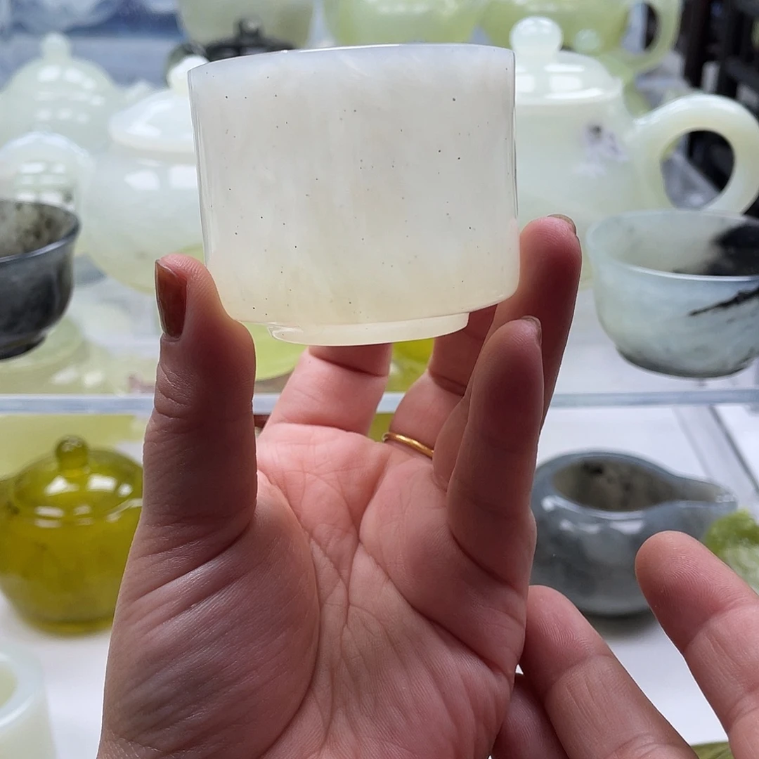 四***万蛇纹石玉未镶嵌壶