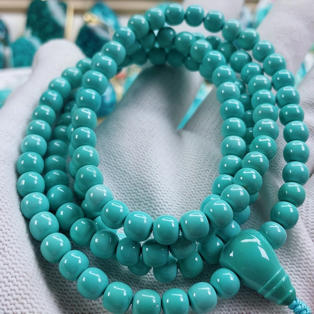 绿松石未镶嵌颈饰