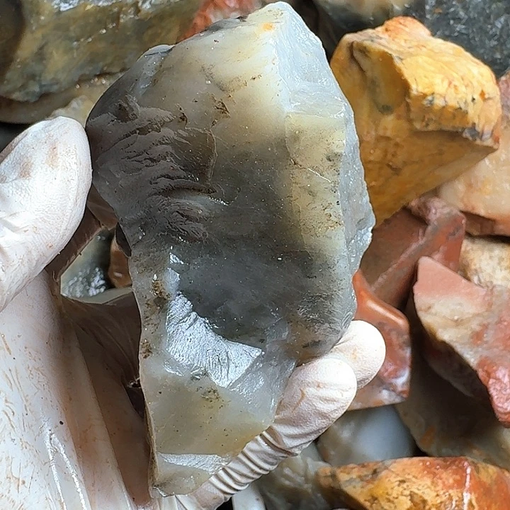 寿山石奇**园寿山石的颜色