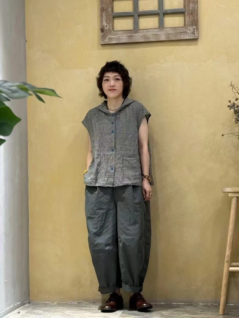 忆古朴拙千岛格带帽多扣开衫背心