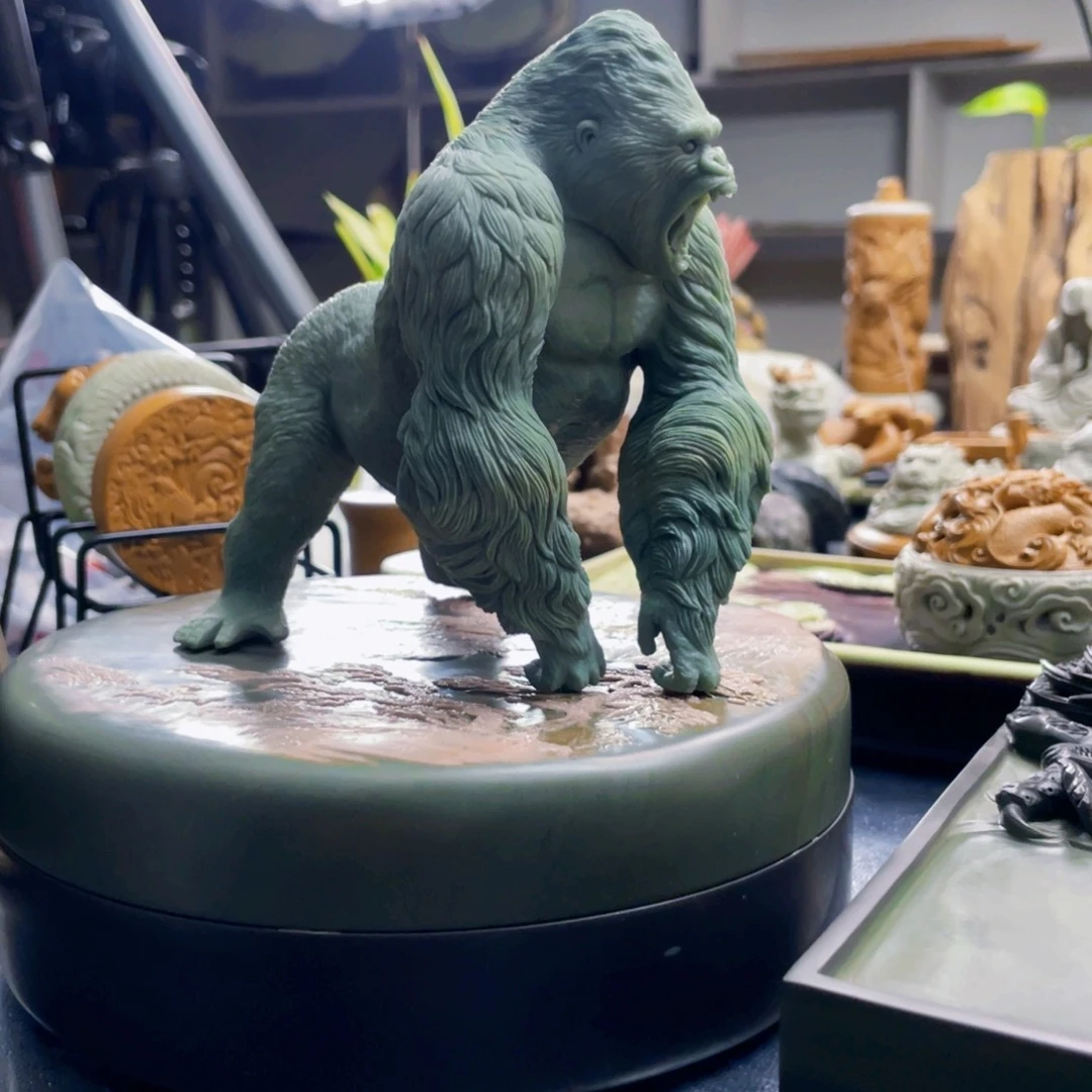 松花石手工雕刻大金刚