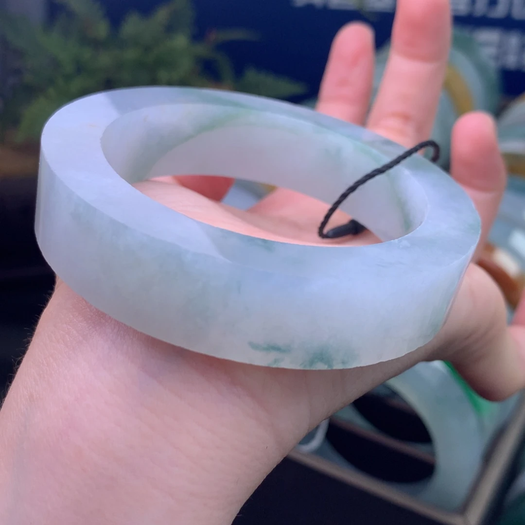 定制翡翠未镶嵌手镯定制不退不换