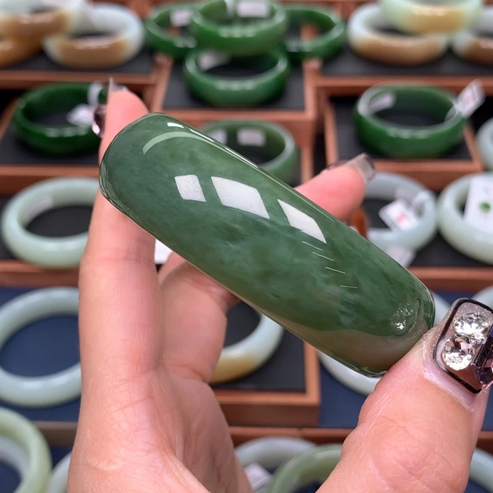 和田玉（碧玉）手镯5960圈口未镶嵌