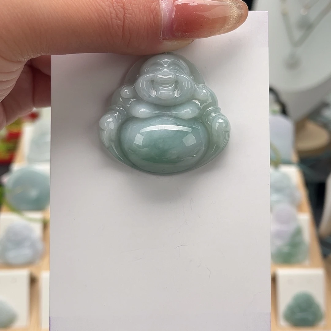 翡翠未镶嵌颈饰佛公