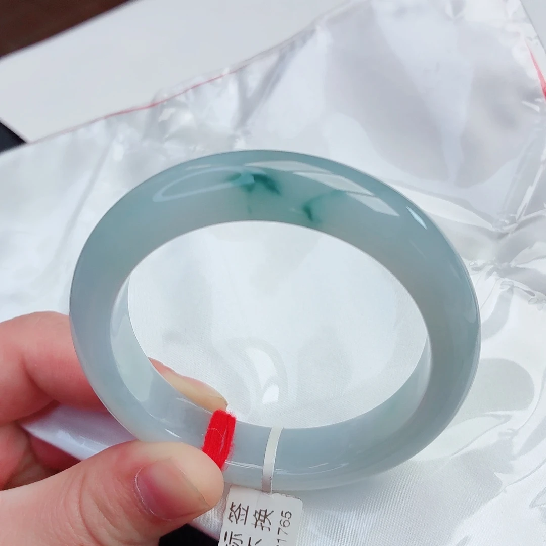 翡翠未镶嵌手镯天然翡翠A货