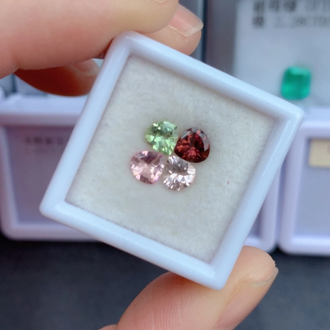 未镶嵌1.74克拉裸石碧玺