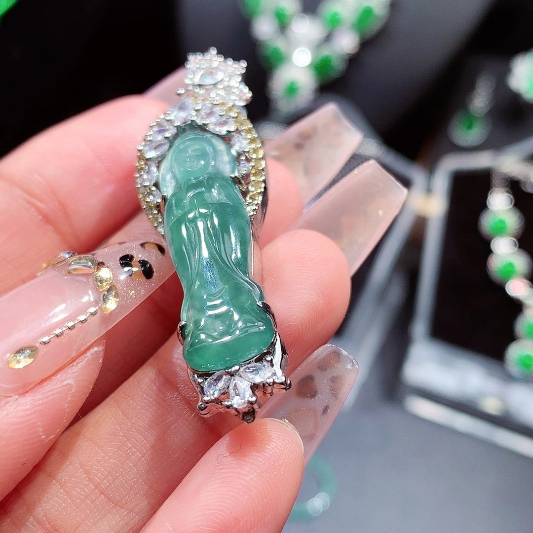 翡翠吊坠(不含链)未镶嵌