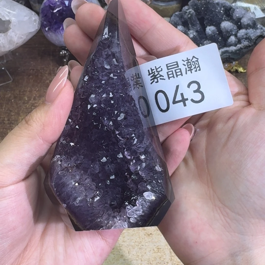 未镶嵌水晶大型摆件（非配饰）