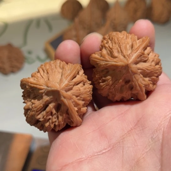 吊坠文玩核桃37➕文山三棱