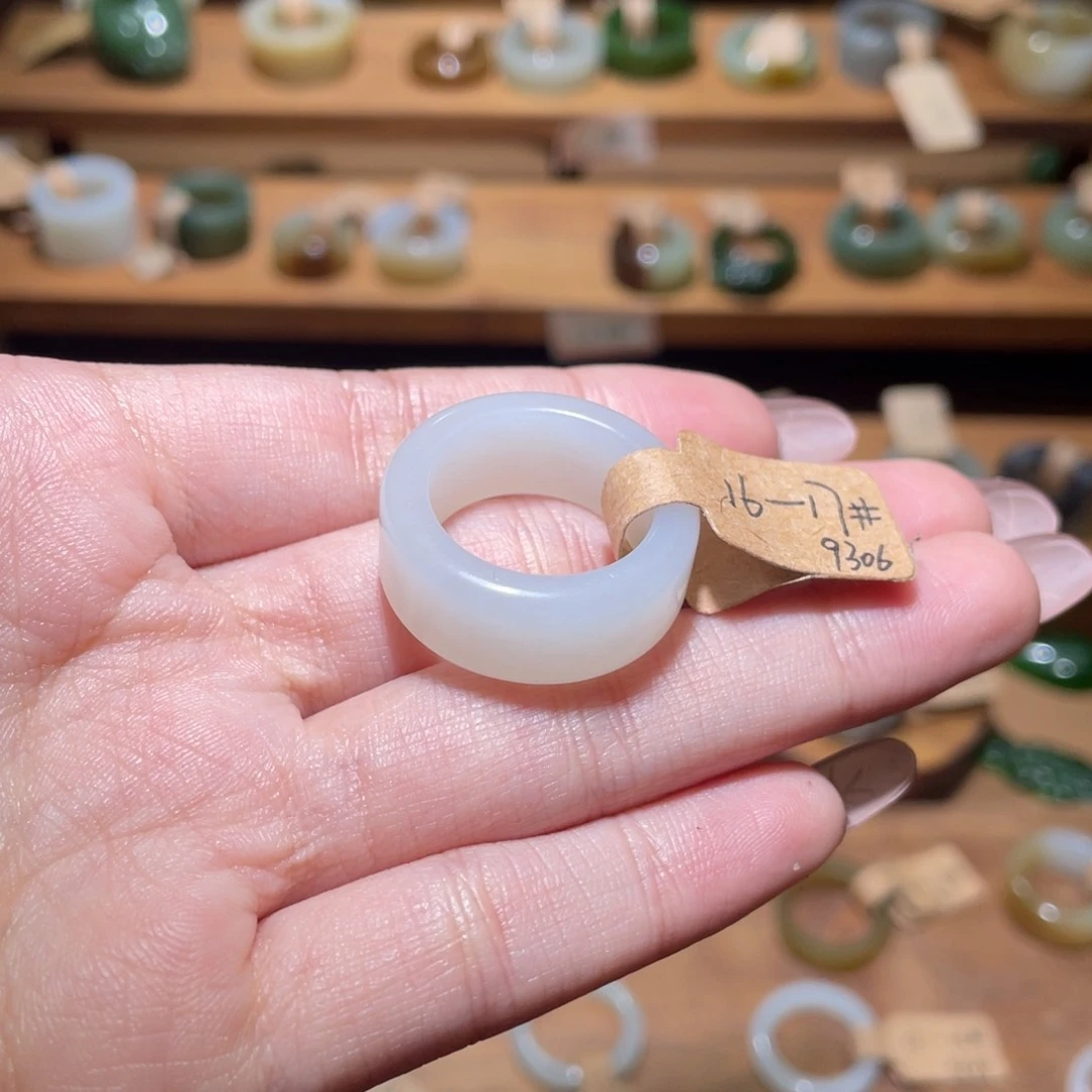 和田玉戒指未镶嵌天***！17.9