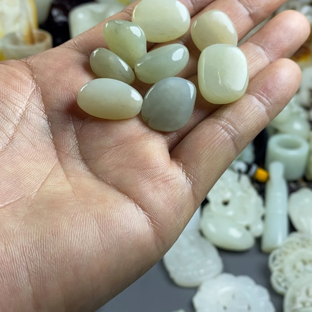 和田玉（糖玉）未镶嵌颈饰