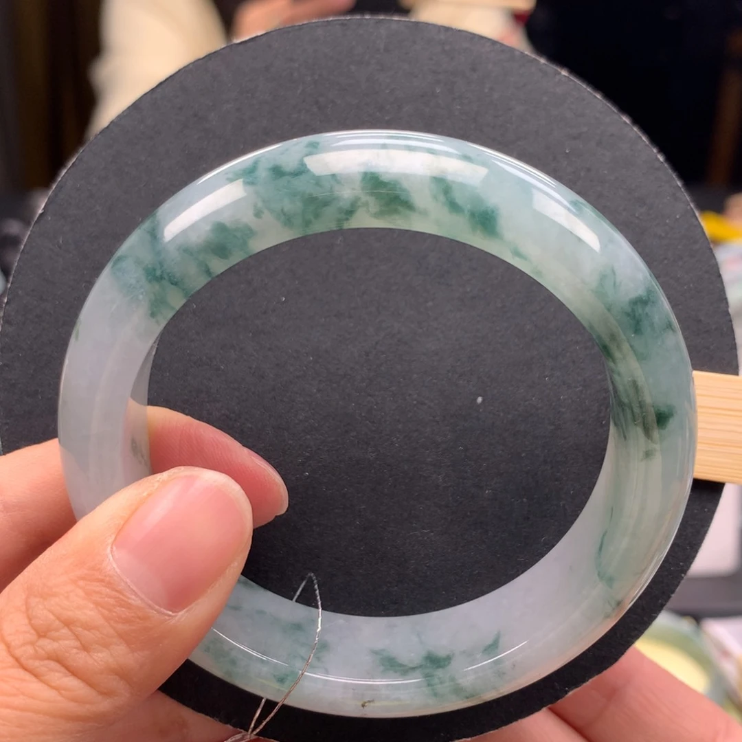 未镶嵌手镯翡翠天然翡翠手镯