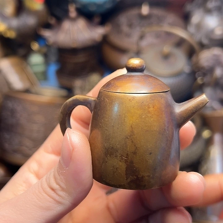 铜器摆件老王直播间