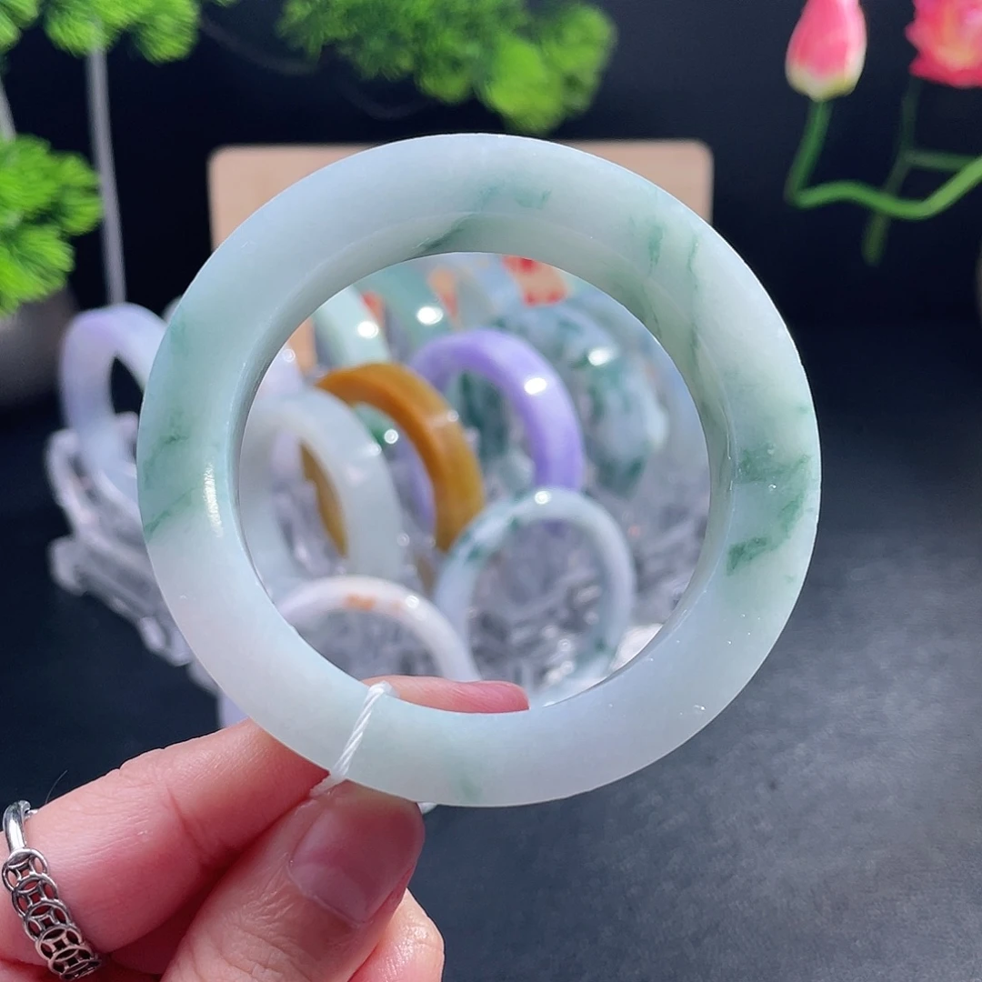 未镶嵌翡翠手镯定制翡翠