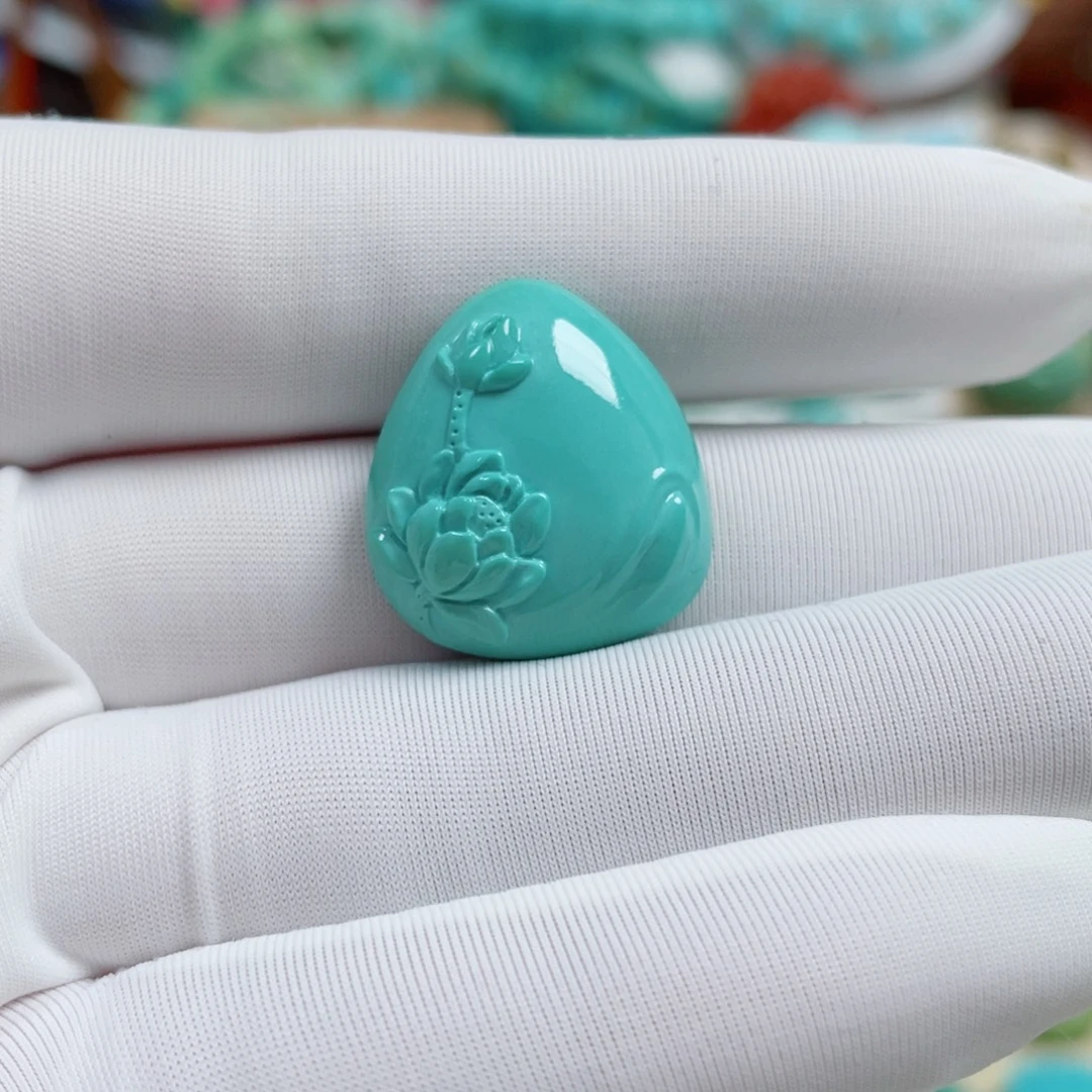 绿松石未镶嵌珠宝奇石