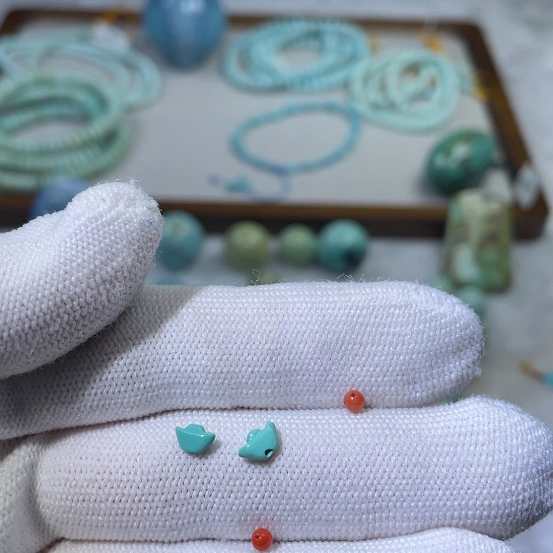 南红玛瑙未镶嵌珠宝奇石