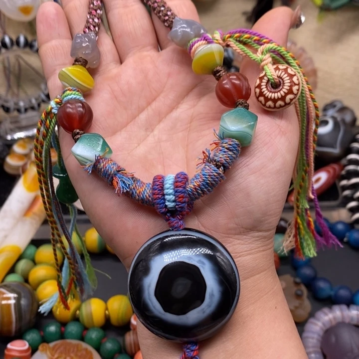 玛瑙/玉髓颈饰未镶嵌