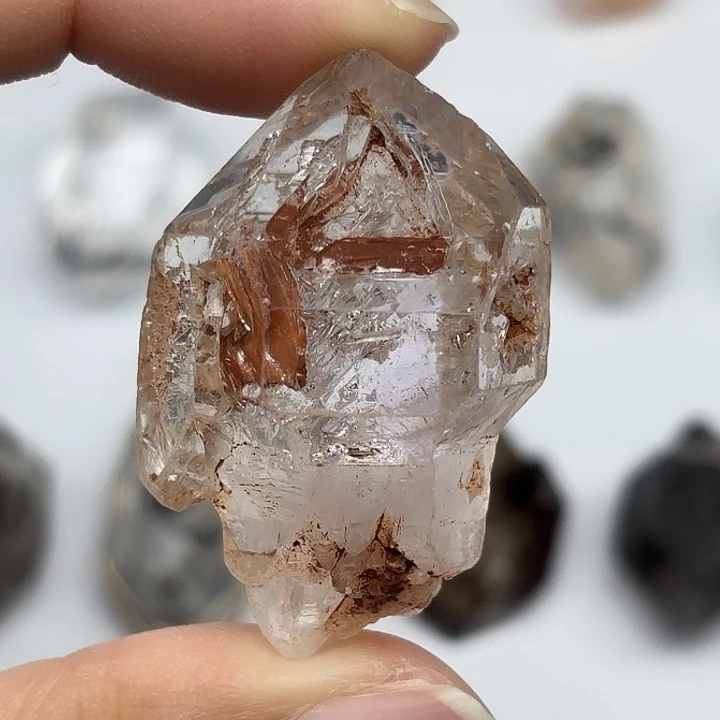 颈饰未镶嵌水晶巴基斯坦红泥闪灵钻41mm+