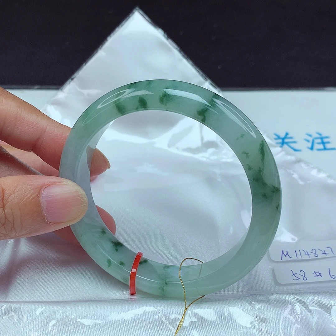 翡翠未镶嵌手镯58圈4847