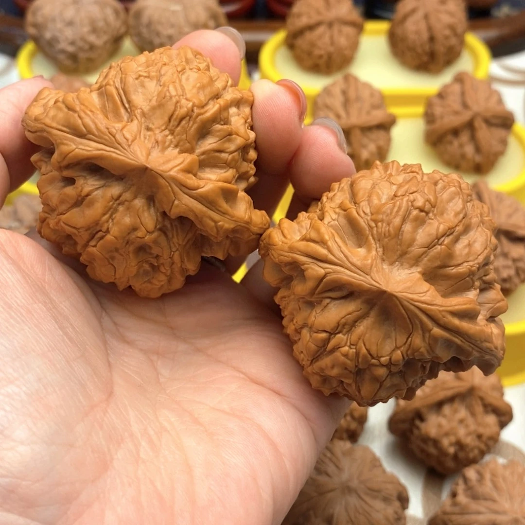 【闪购商品】文玩核桃把件54精品龙鼎