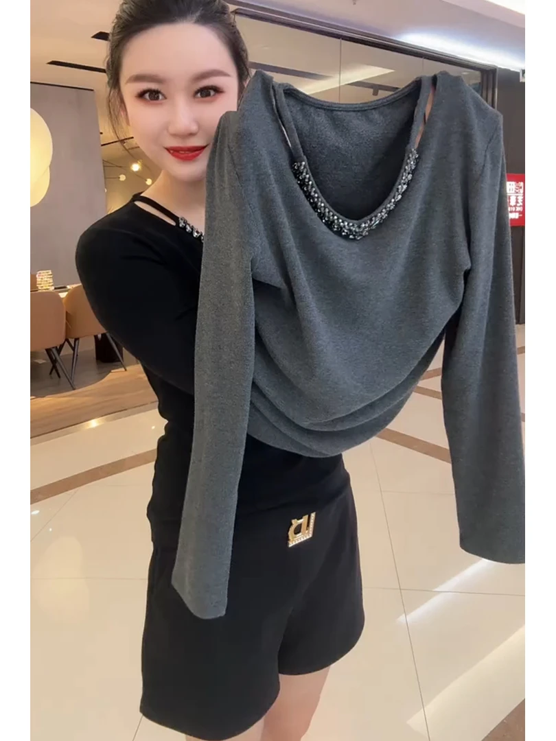 法式时尚V领烫钻针织衫女秋季2025新款设计感百搭减龄打底衫上衣