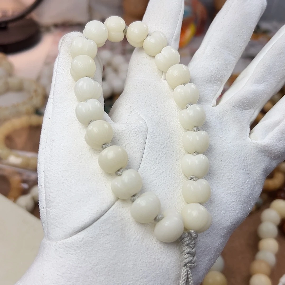 菩提根/象牙果手串菩提根爱心屁桃手持白色
