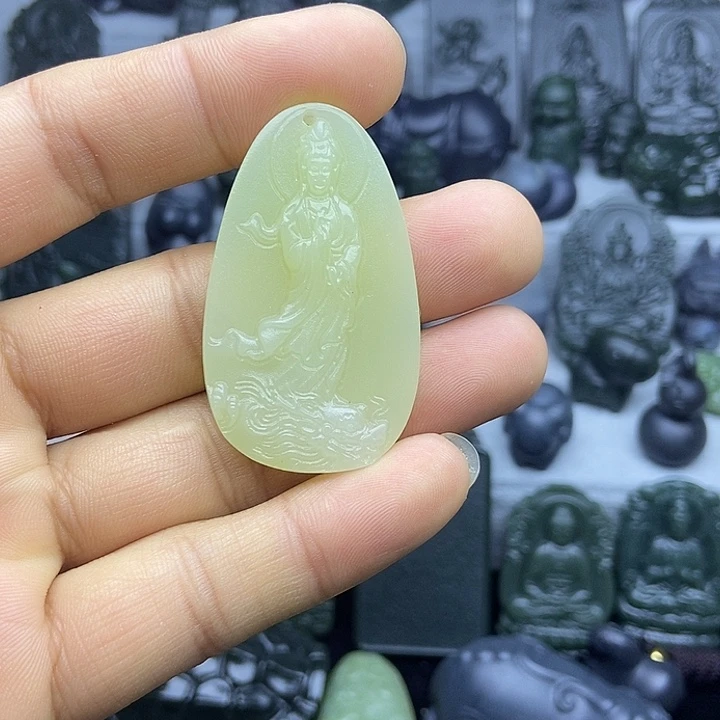 和田玉未镶嵌颈饰