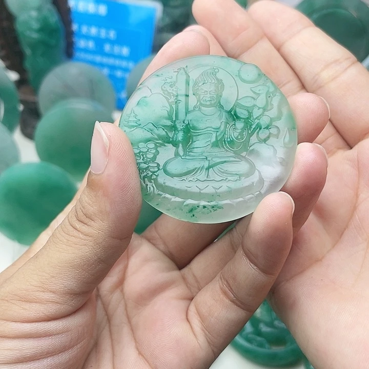 未镶嵌定制石英质玉（非洲翠）无****！