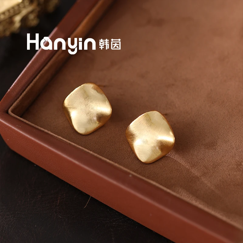 铜合金耳饰 925银针小香风双C曲面拉丝几何耳钉小众高级感AAA